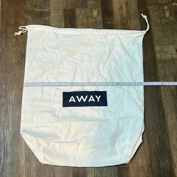 Away Luggage white Dust bag laundry or travel bag 20x23 vacation drawstrings Y2K - Picture 1 of 5